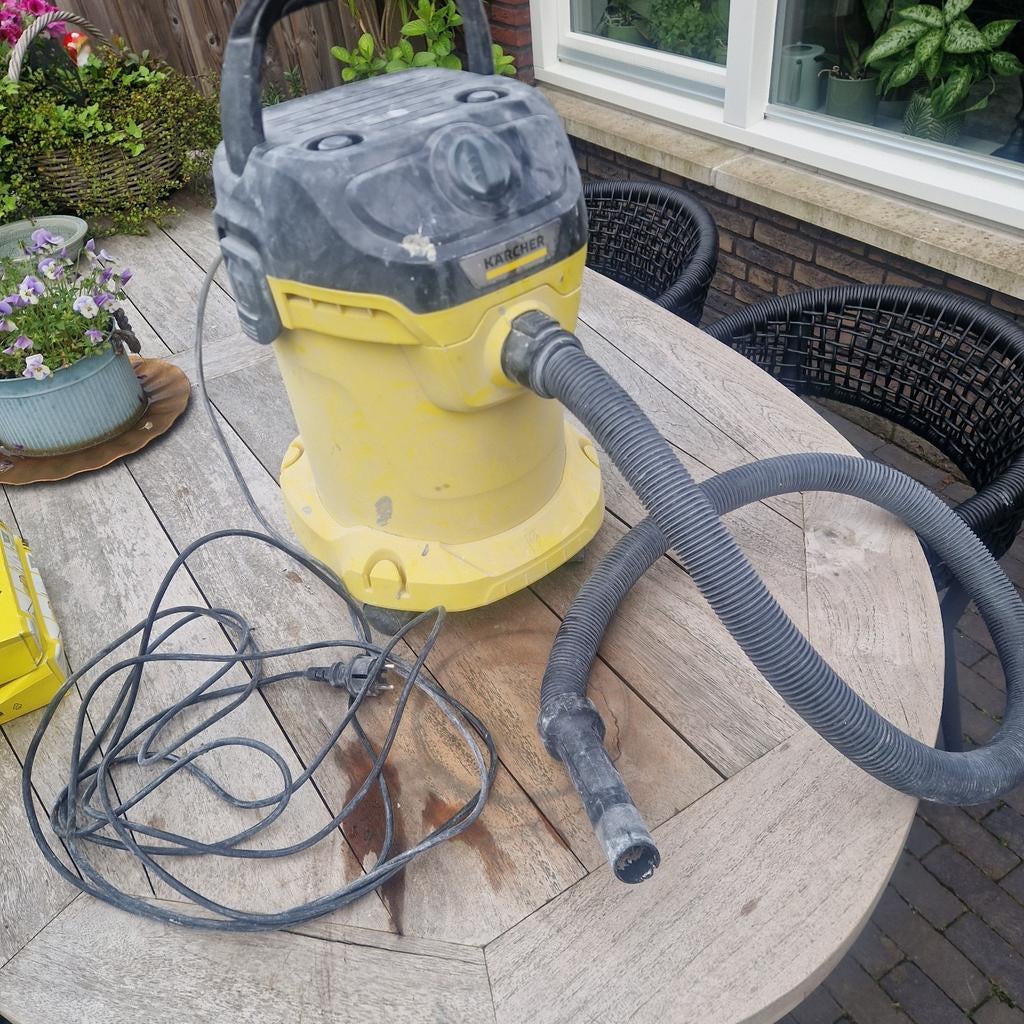 Karcher stofzuiger, Ophalen
