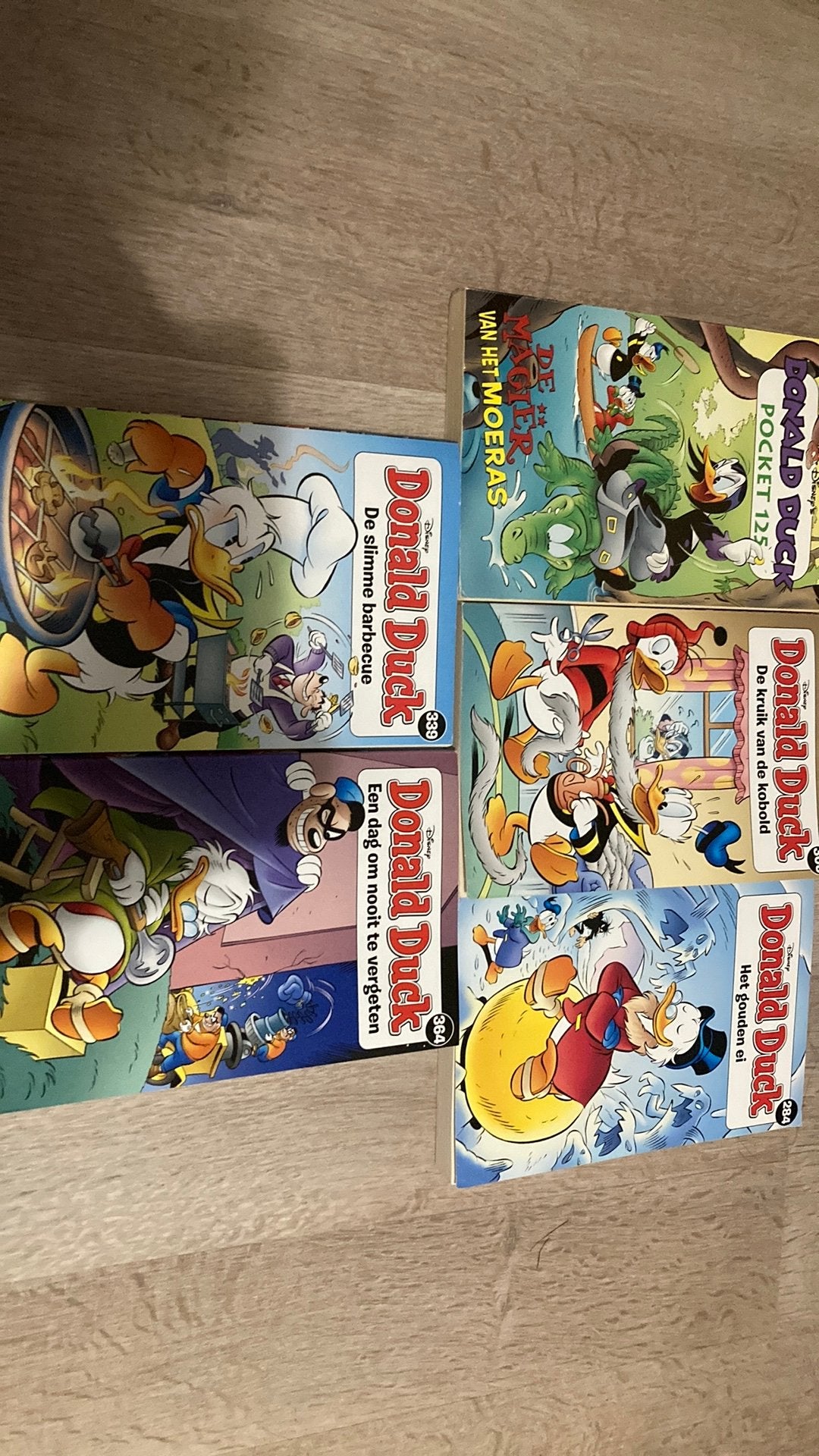 Donald Duck stripboeken - 5 stuks, Meerdere stripboeken, Ophalen of Verzenden, Gelezen