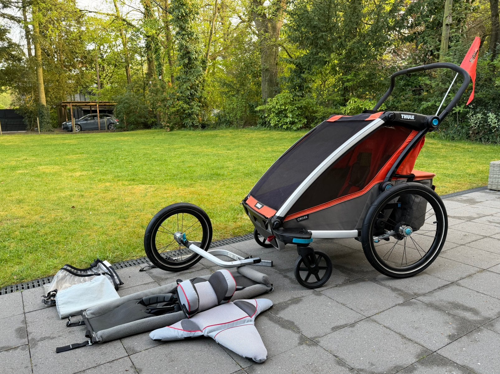 Thule Chariot Cross 2 fietskar + accessoires, Ophalen, Vering, Zo goed als nieuw, Kinderkar