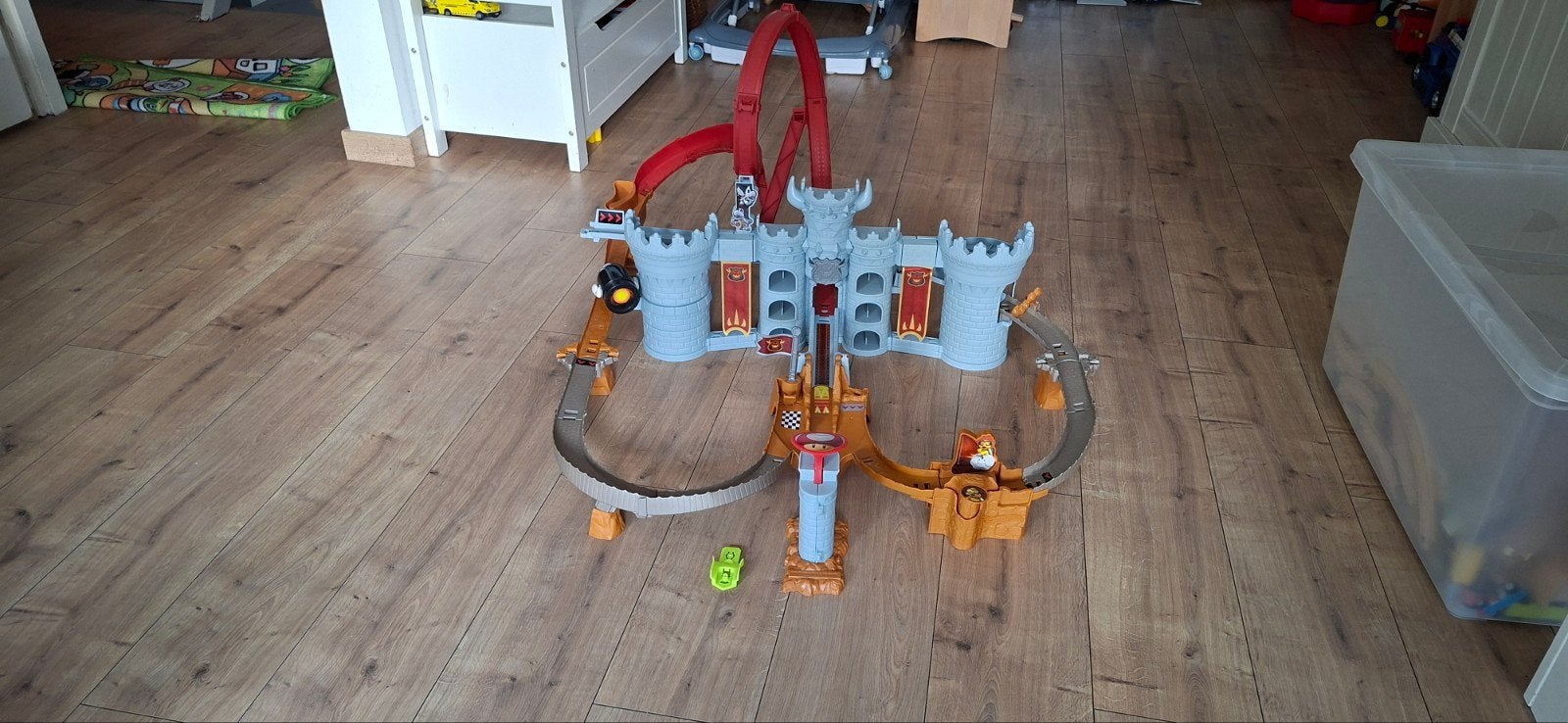 Hot wheels Mario Kart bowsers kasteel, Ophalen