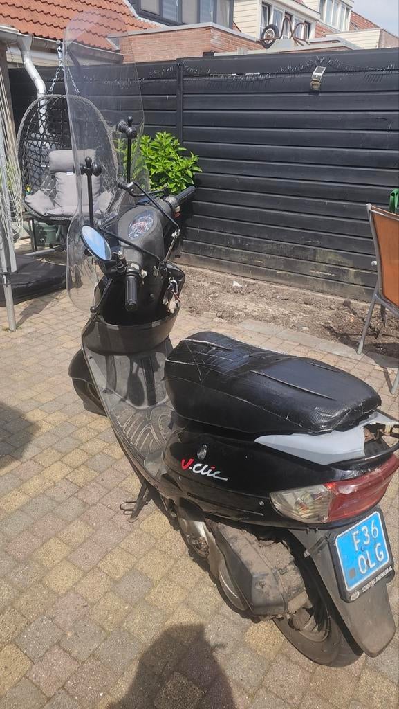 Peugeot V-Clic Scooter - Zwart, Fietsen en Brommers, Ophalen, Gebruikt, Benzine, Overige modellen