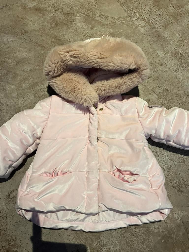 Monnalisa winterjas met capuchon maat 68 origineel zgan, Meisje, Ophalen of Verzenden, Zo goed als nieuw, Jasje