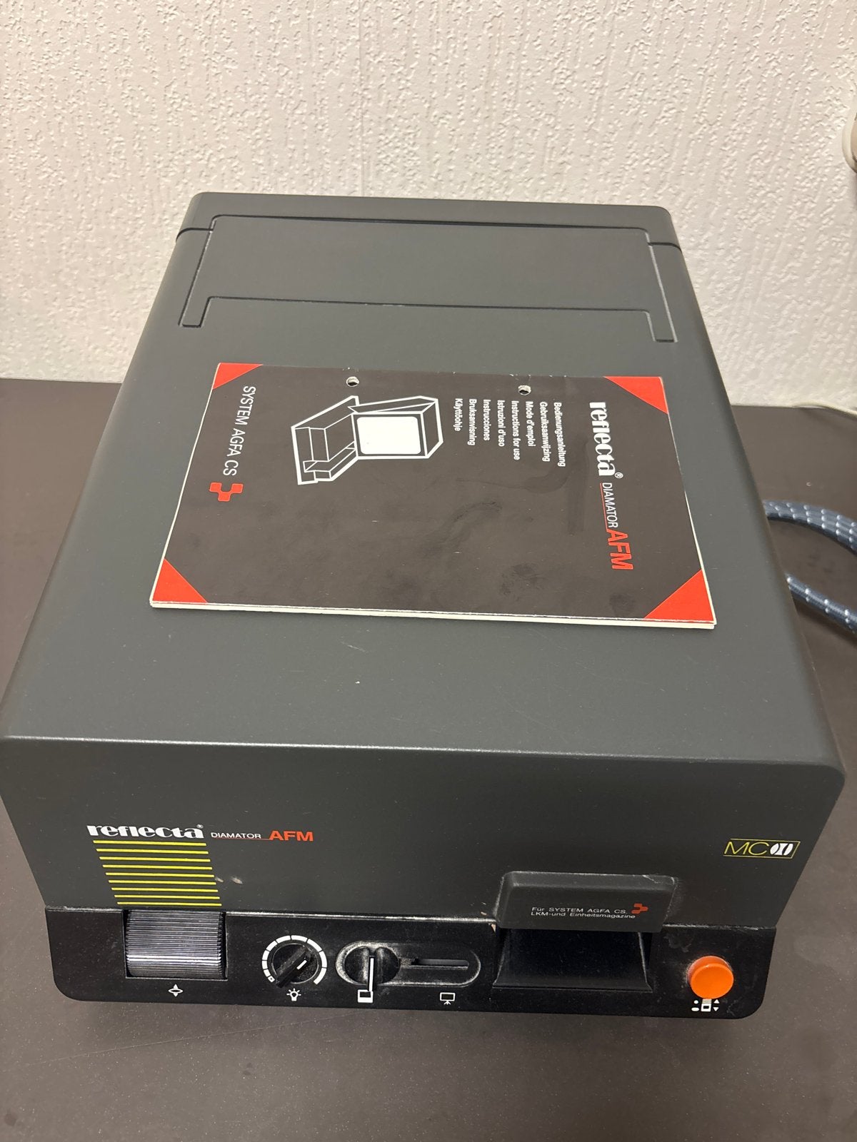 Reflecta Diamator AFM Diaprojector - Zo goed als nieuw, Ophalen, Zo goed als nieuw, Met scherm