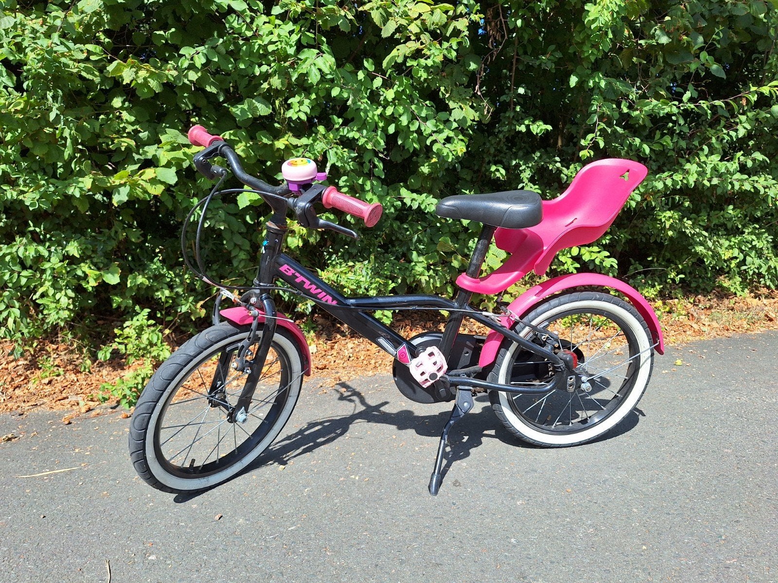 Leuke 16 inch meisjesfiets met afneembare zijwielen, Fietsen en Brommers, Fietsen | Driewielfietsen, Ophalen, Gebruikt