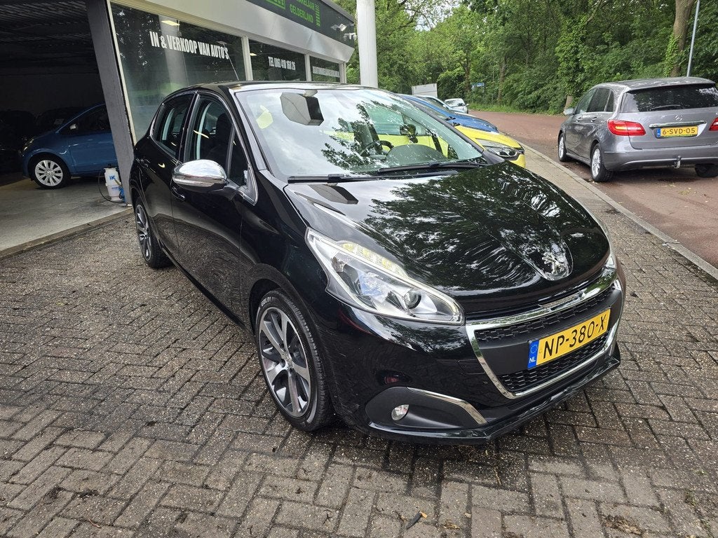 Peugeot 208 1.2 110 PK Allure | AUTOMAAT | 12MND GARANTIE |, Stof, Gebruikt, Euro 6, 1199 cc