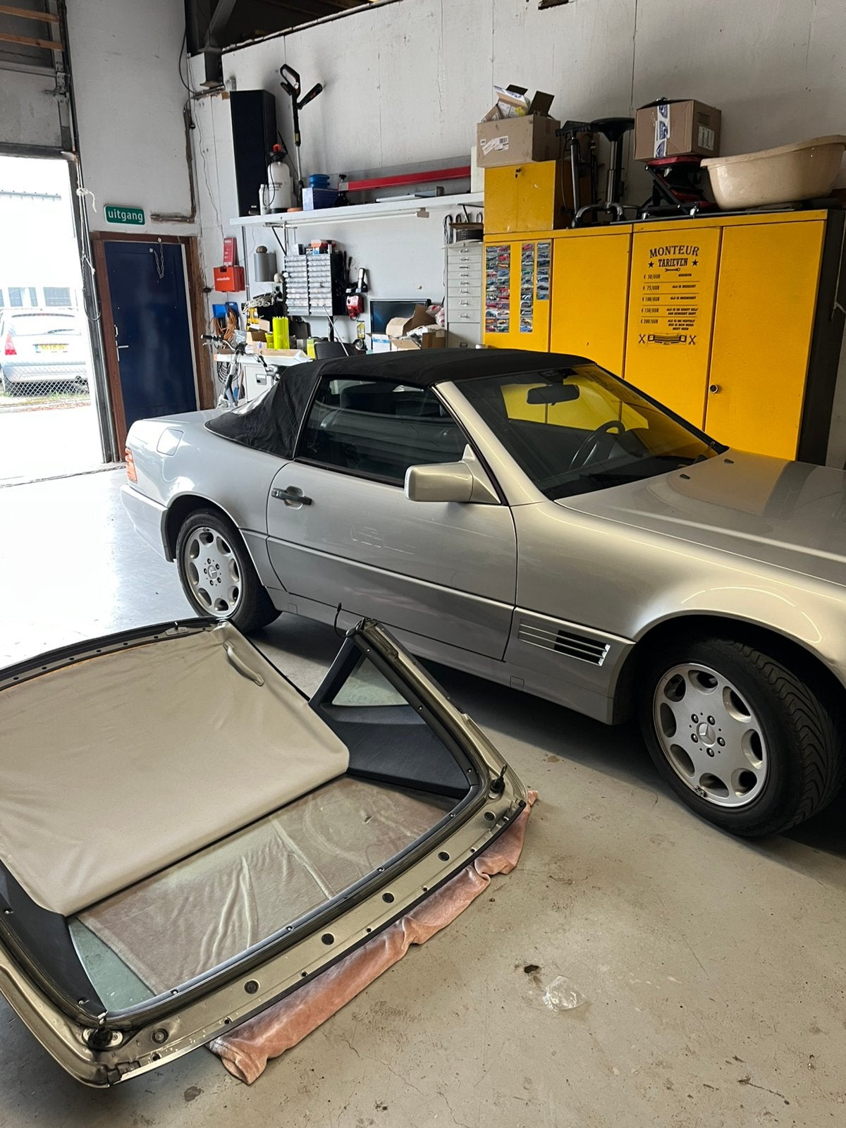 Mercedes-Benz SL 3.0 300 SL AUT U9 1992 Grijs, foto 2