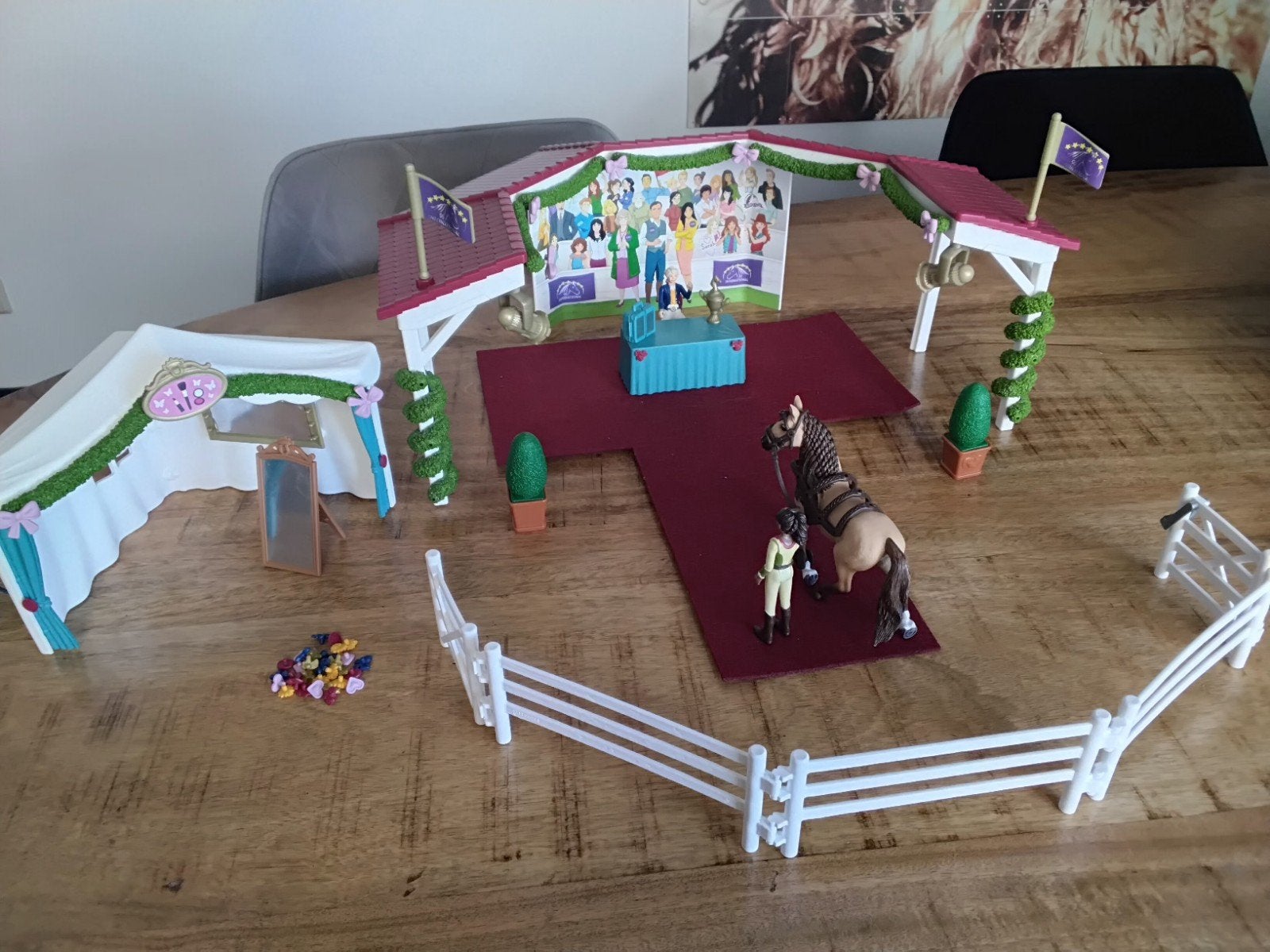 Schleich Paardenconcourse plus extra beautytent, Ophalen of Verzenden, Zo goed als nieuw