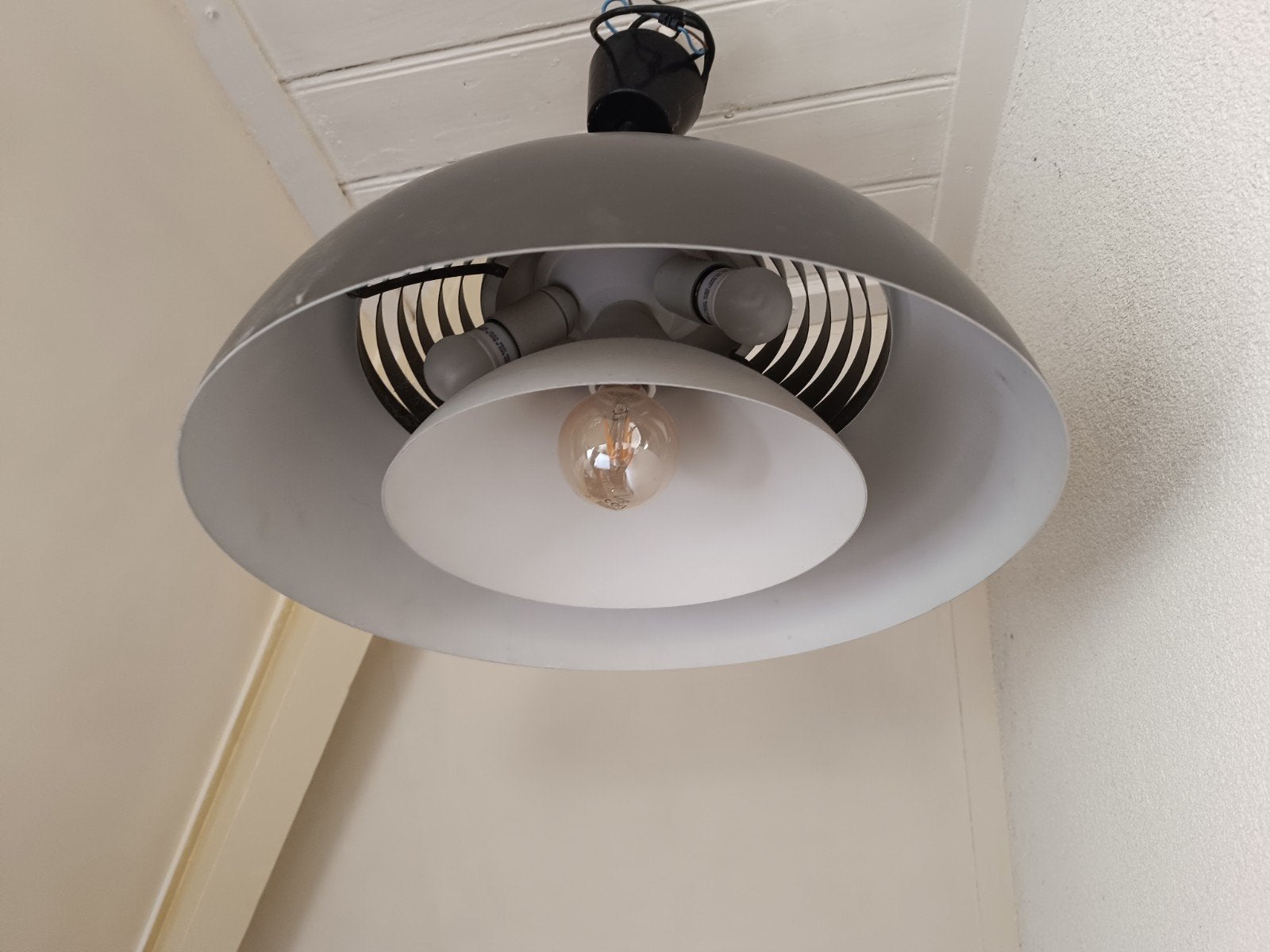 Retro grijze Louis Poulsen hanglamp met 3 lichtpunten, Ophalen, Gebruikt, E27 (groot), Metaal