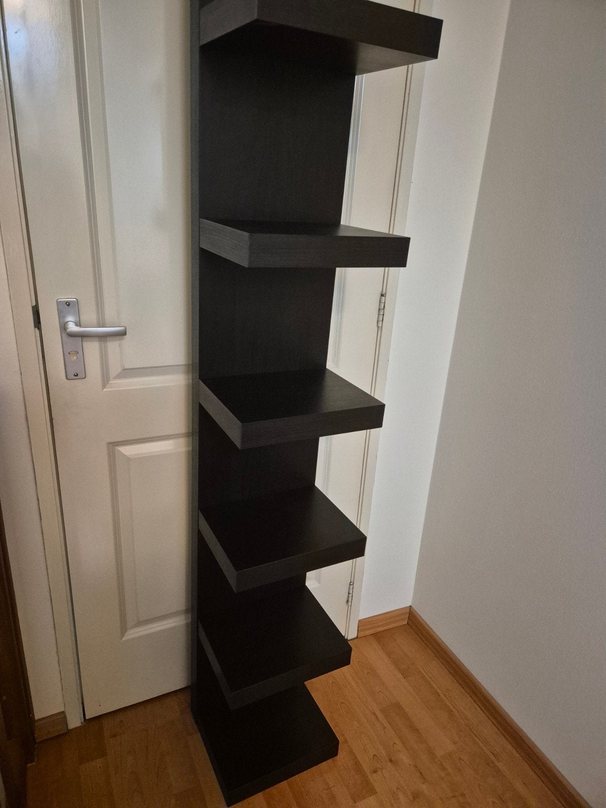 VANDAAG OPHALEN - IKEA LACK wandrek zwartbruin, Ophalen, Met plank(en), Zo goed als nieuw, Minder dan 150 cm