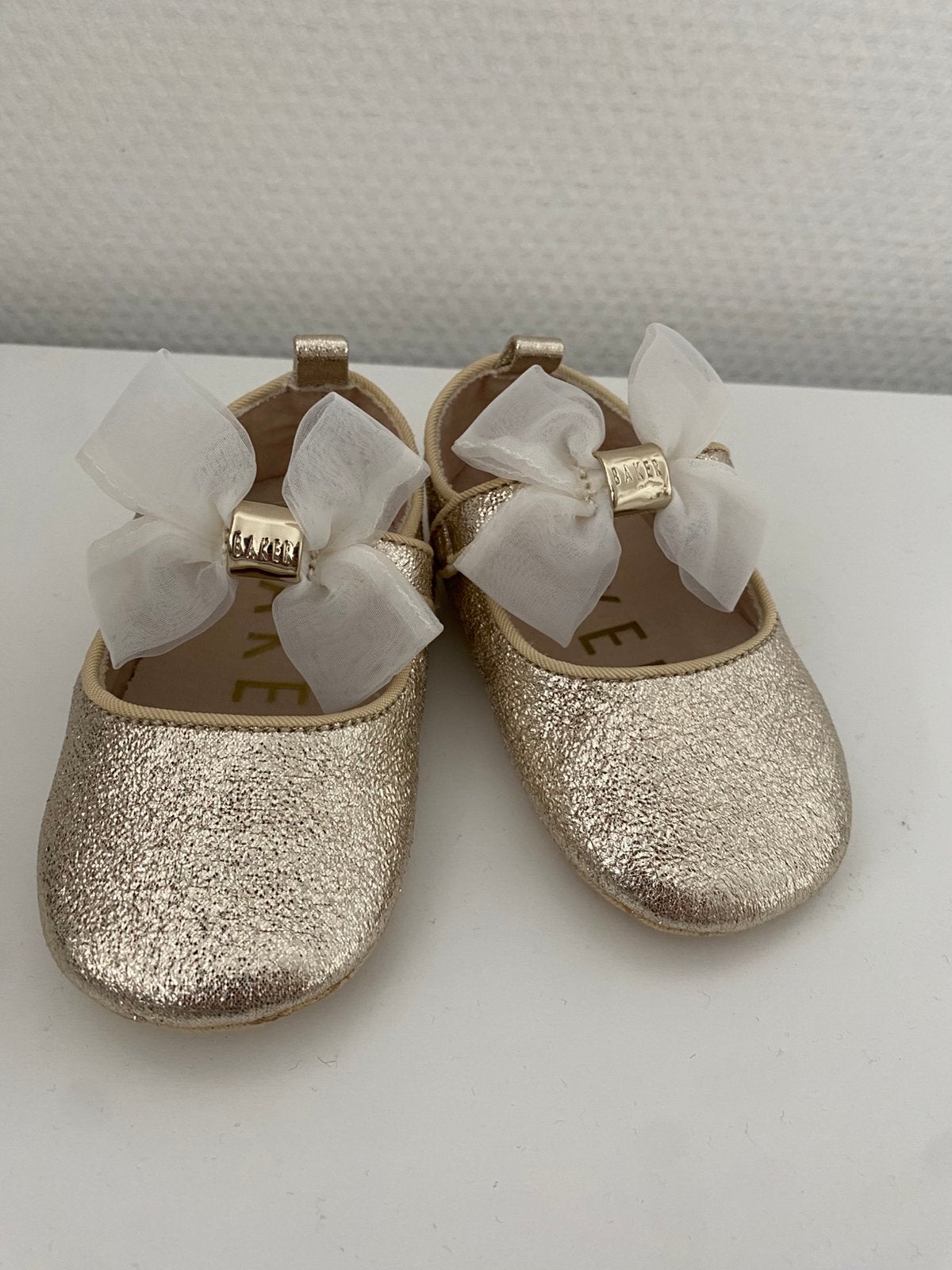 Ted Baker gouden ballerina’s, Ophalen of Verzenden, Zo goed als nieuw, Meisje, Schoentjes