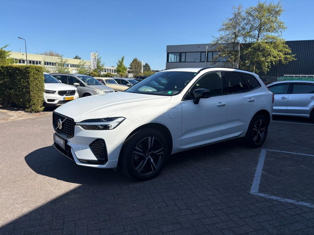 Volvo XC60 2.0 T6 AWD R-design Trekhaak I Facelift I All-in, Gebruikt, Wit, XC60, 42 km/l