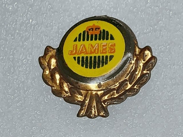 SP2170 Speldje James motor-car Great Britain, Ophalen of Verzenden, Gebruikt, Overige onderwerpen