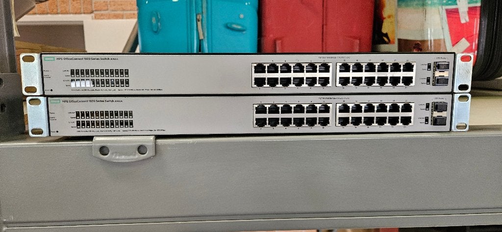 HP 24-poort switch, Ophalen of Verzenden, Gebruikt