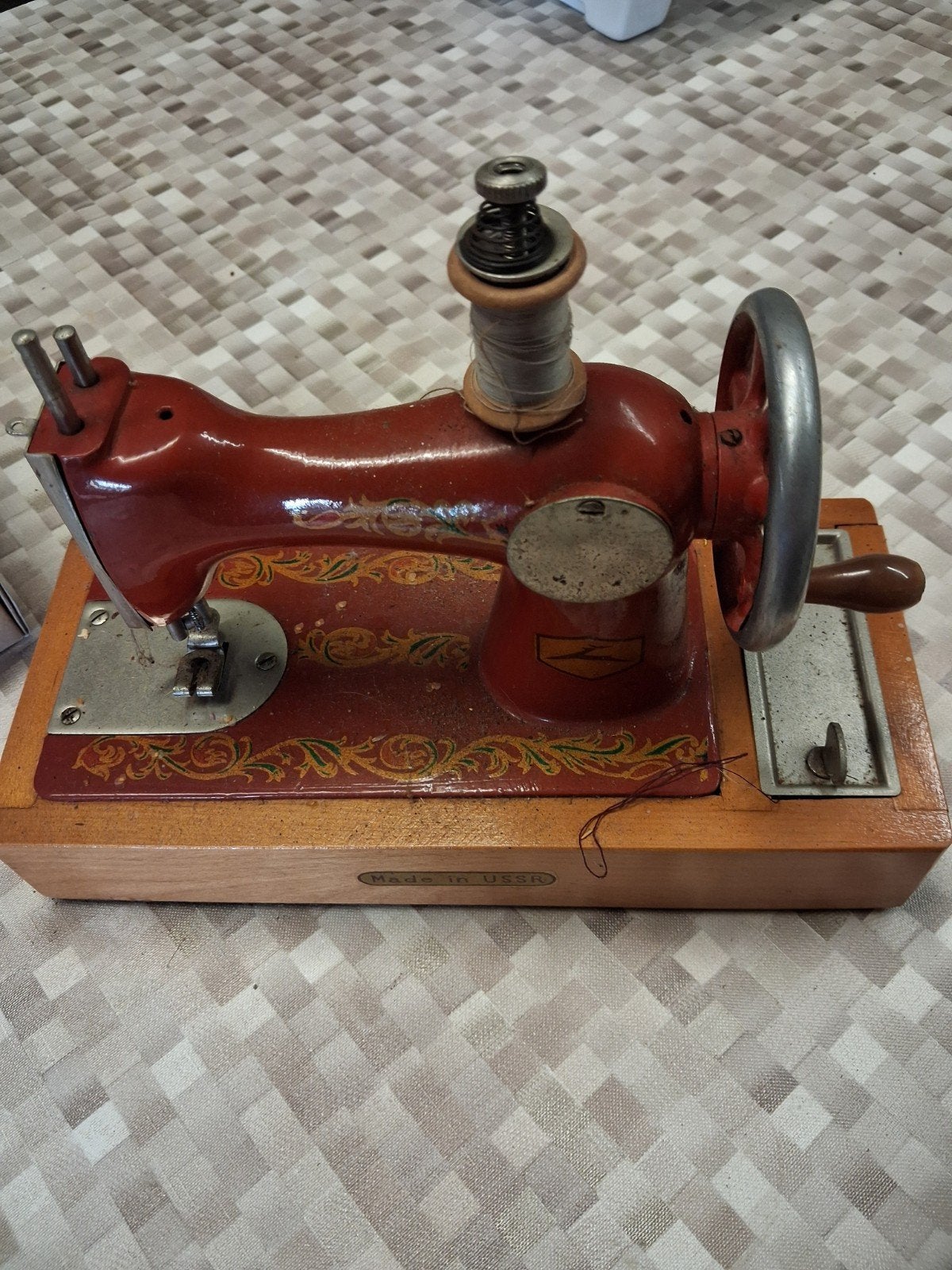 Vintage Naaimachine Made in USSR - Decoratief Item, Ophalen