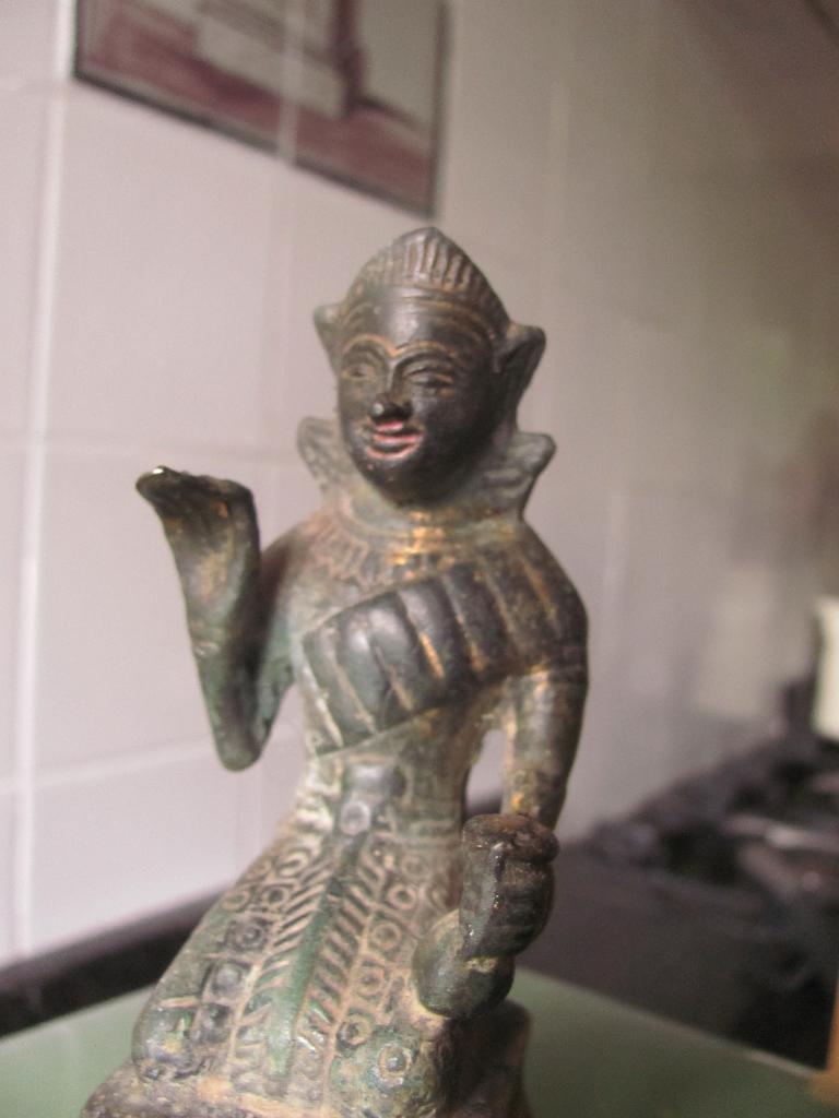 verfijnd 19e eeuws Parvati beeldje, Hindoeistische traditie, Antiek en Kunst, Minder dan 20 cm, Ophalen of Verzenden, Klassiek