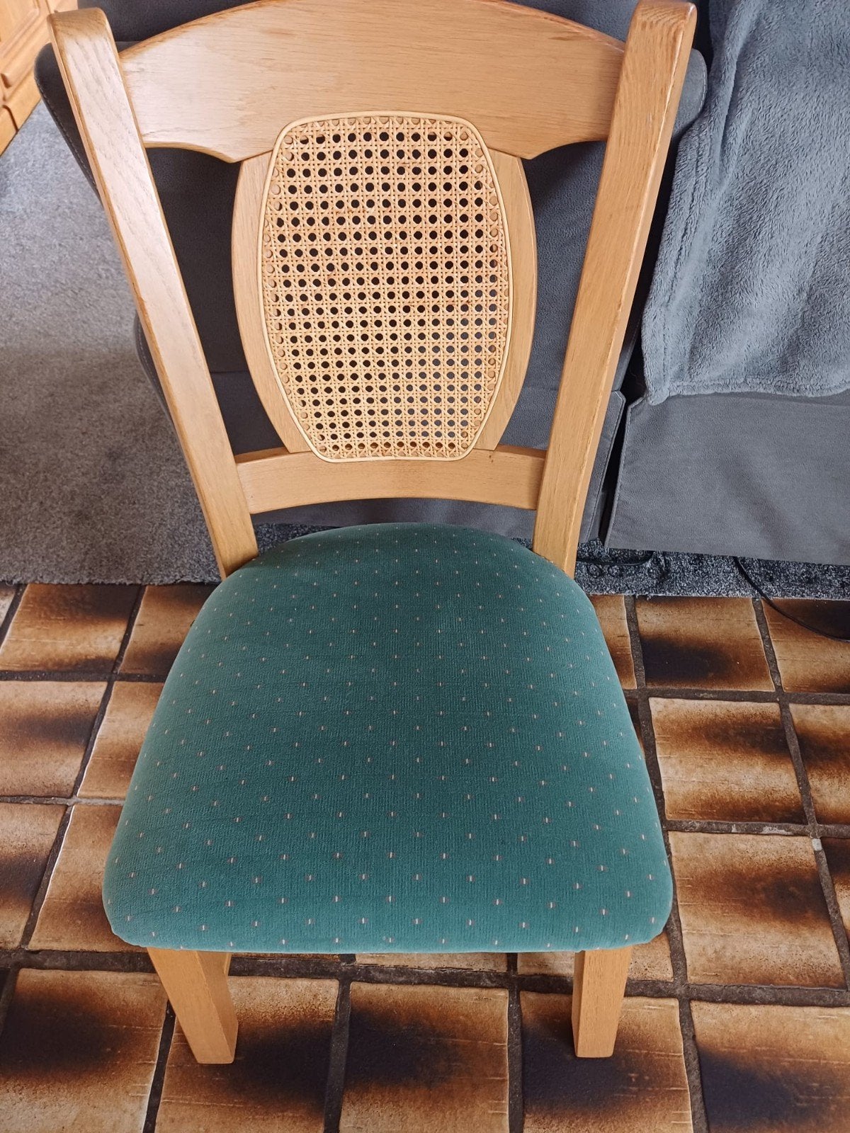 Houten eetkamerstoelen ., Gebruikt, Overige kleuren, Klassiek, Ophalen of Verzenden