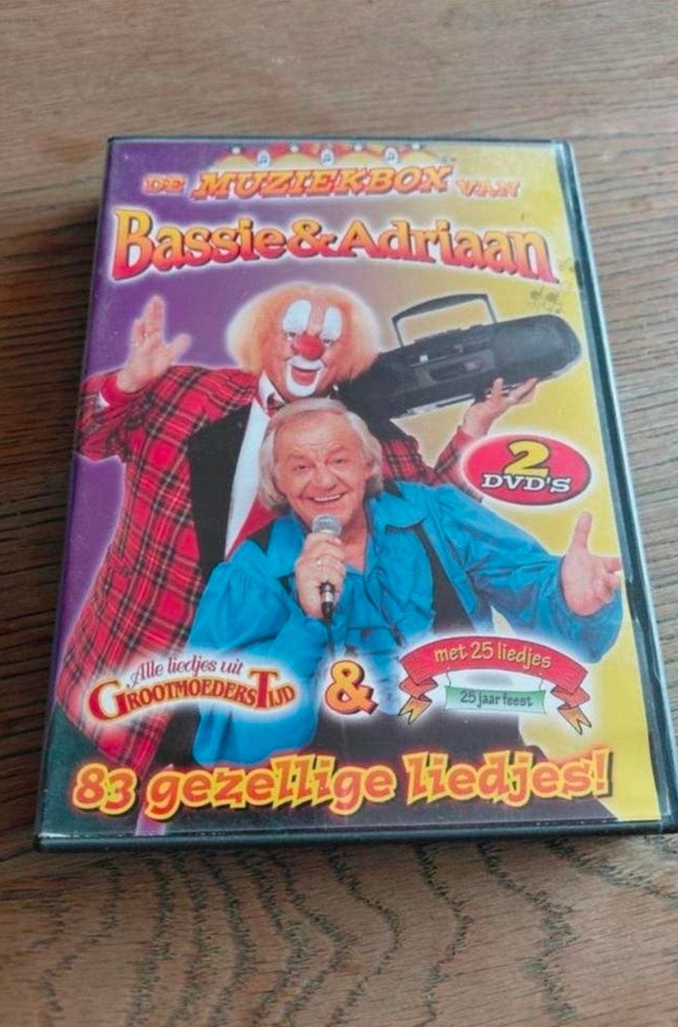 Muziekbox Bassie & Adriaan grootmoeders tijd & 25 jaar feest, Cd's en Dvd's, Alle leeftijden, Ophalen of Verzenden, Gebruikt, Komedie