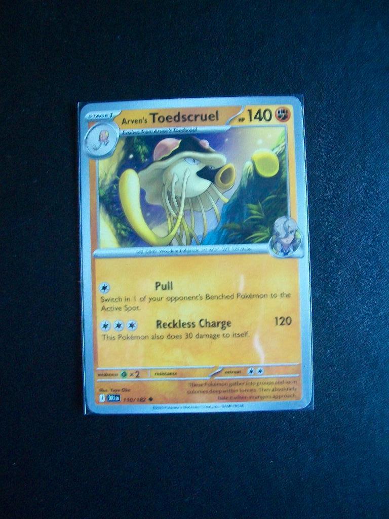 8422. Nieuwe Pokemon Kaart ARVEN's TOEDSCRUEL HP 140 110/182, Verzenden, Nieuw, Losse kaart, Foil