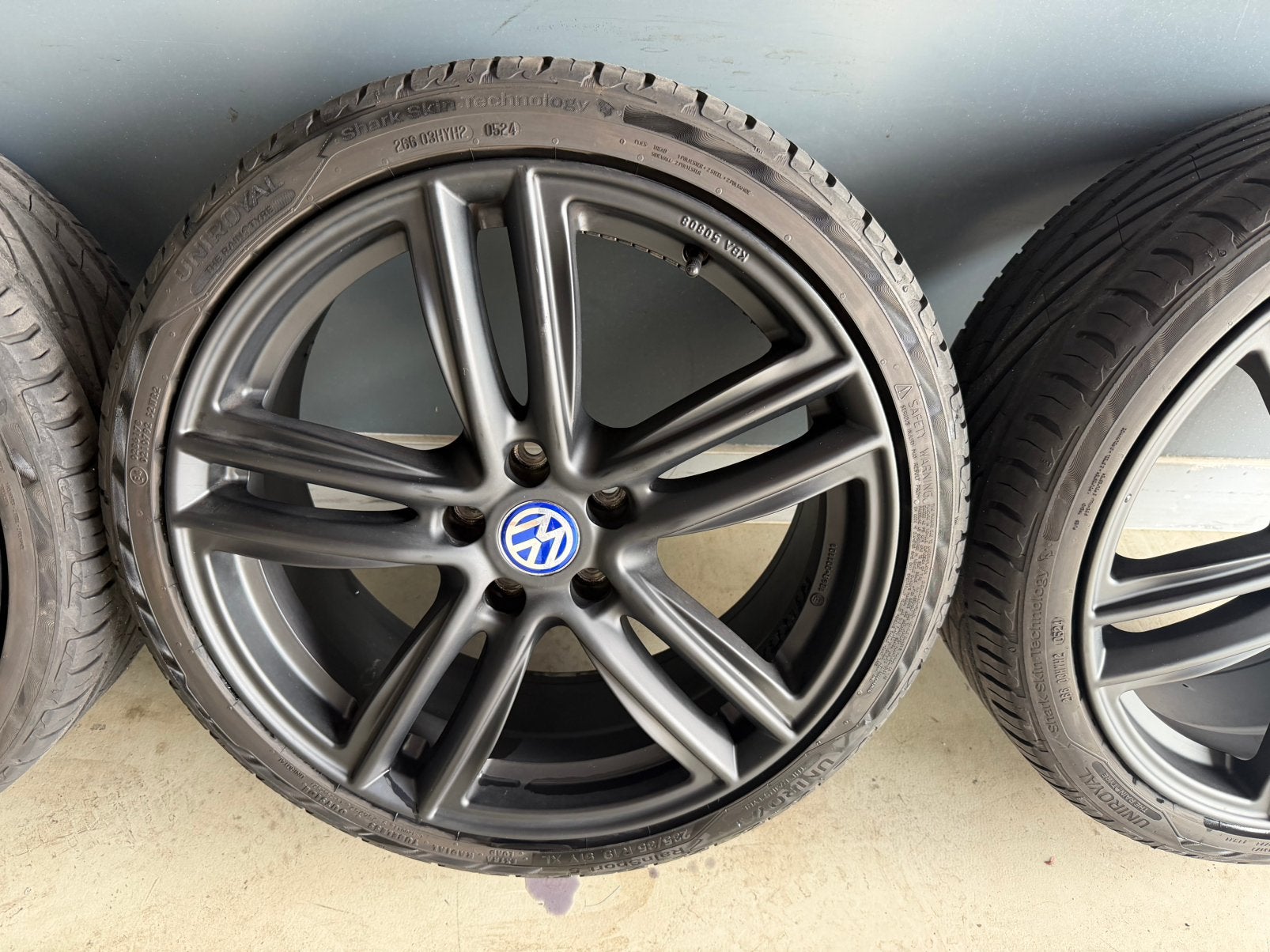 Vw Golf Audi A3 Seat Leon 19 inch zwarte velgen 5x112 Brock, 19 inch, Banden en Velgen, Ophalen of Verzenden, 235 mm