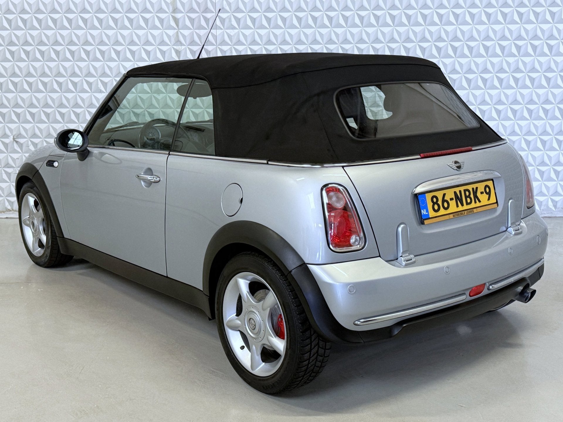 Mini Mini Cabrio 1.6 Cooper Cabriolet / 193.000km (2005), Auto's, Voorwielaandrijving, Gebruikt, 4 cilinders, Cabriolet