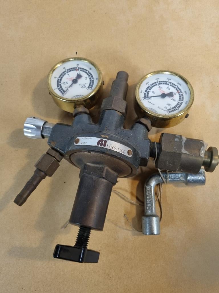 Industriële Drukregelaar Manometers Reduceerventiel Hoekloos, Hobby en Vrije tijd, Overige Hobby en Vrije tijd, Ophalen of Verzenden