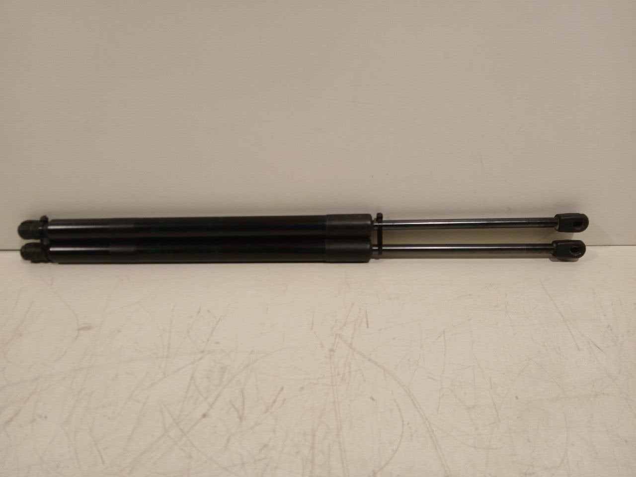 Gasdrukveerset achter Jeep Compass, Jeep, Onderdelen@venauto.nl, Van der Ven Autorecycling B.V., Gebruikt