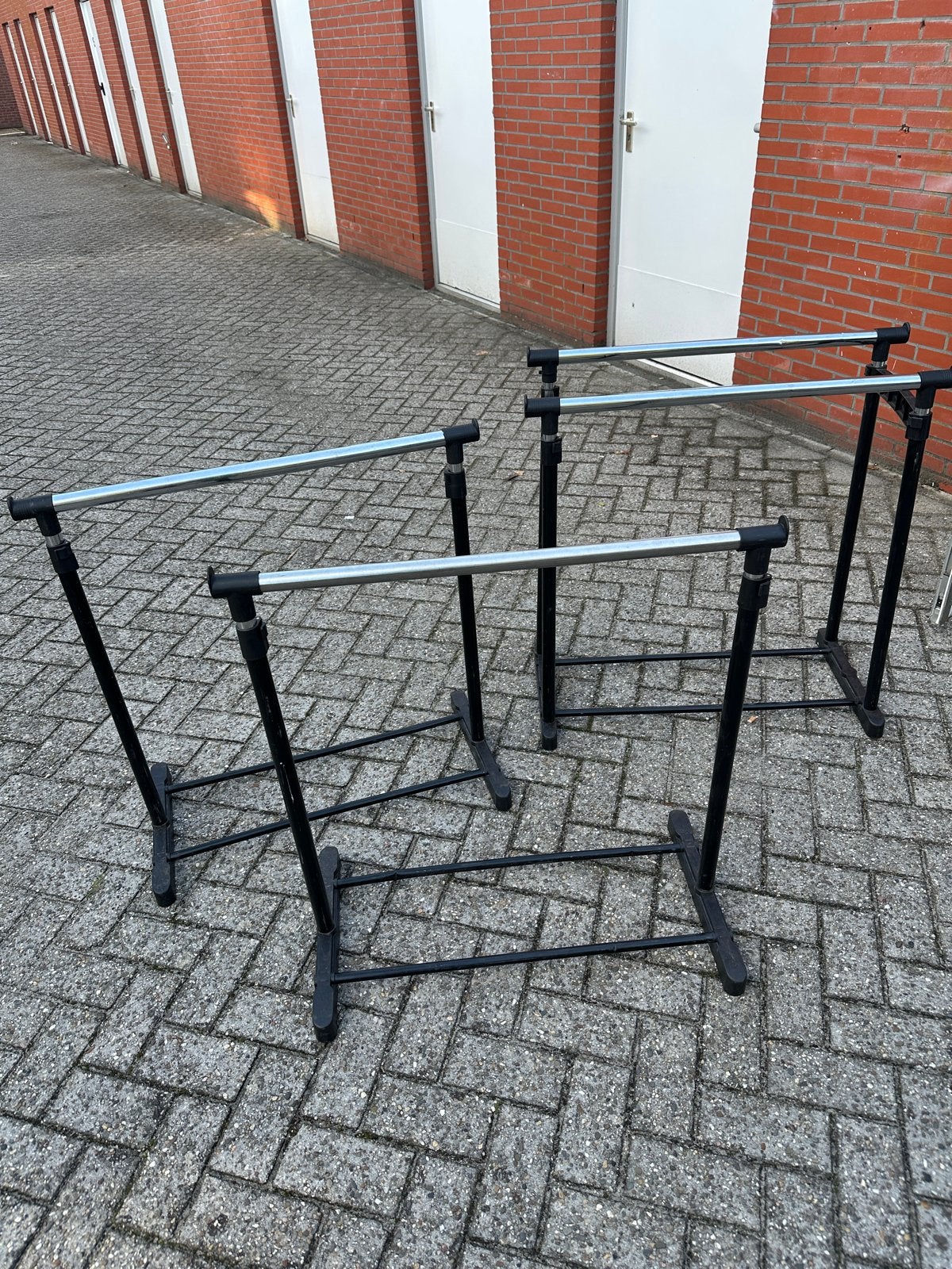 Kledingrekken, Ophalen, Gebruikt