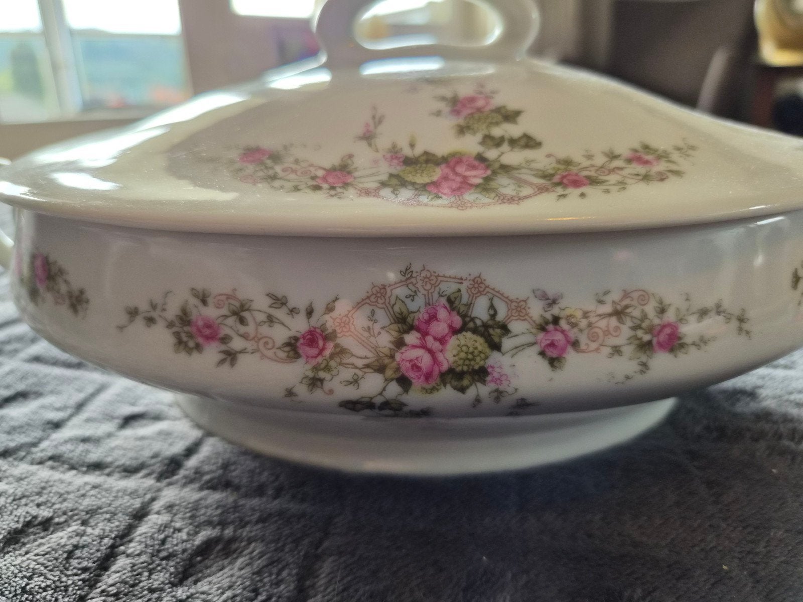 Antieke C.T. Altwasser Silesia Ovale Terrine met Rozen, Ophalen of Verzenden