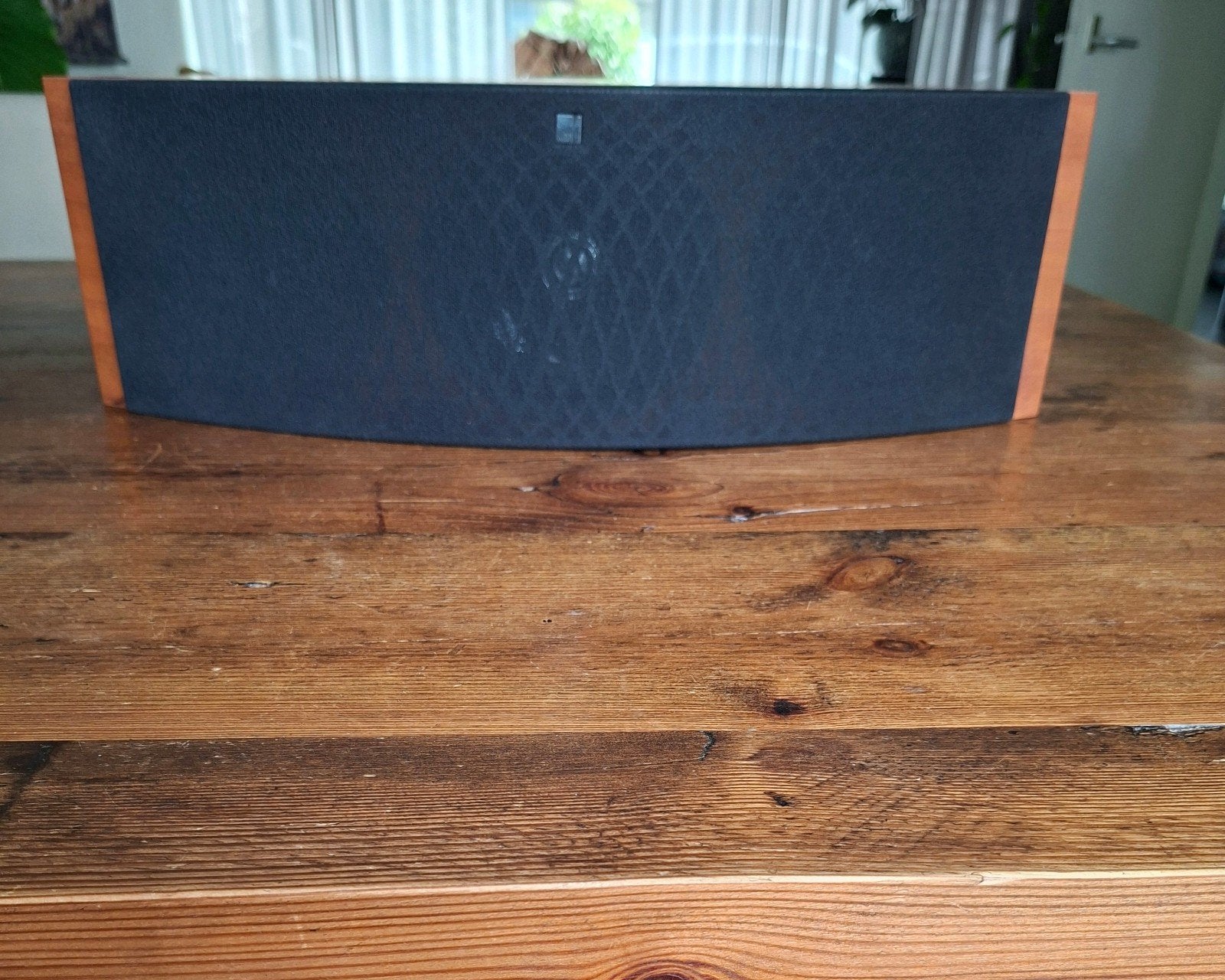 KEF Q10c Center Speaker - Hoge Kwaliteit Audio, Zo goed als nieuw, Center speaker, Ophalen, 150 watt of meer