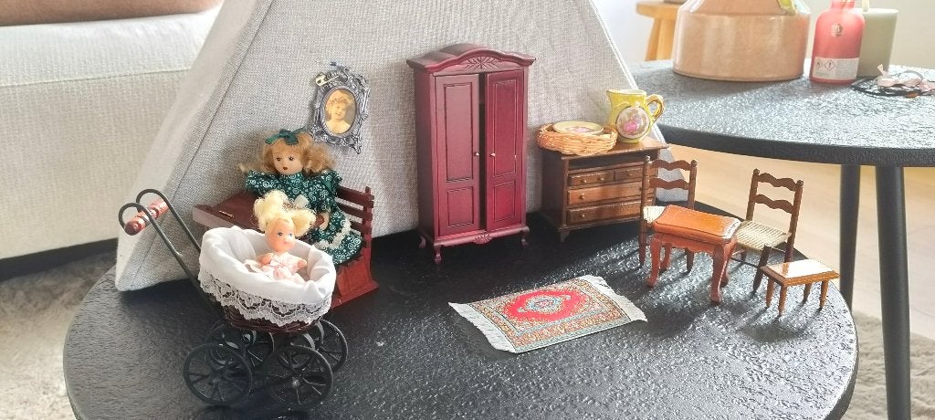 Poppenhuis miniatuur huiskamer autentiek, Ophalen of Verzenden, Nieuw