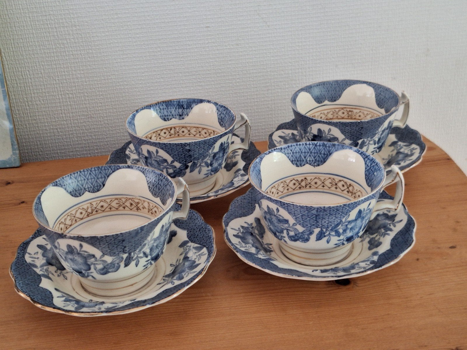 kop en schotels 4x, Ophalen of Verzenden