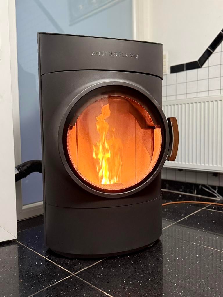 Austroflamm clou 8kW Pelletkachel, Huis en Inrichting, Ophalen of Verzenden, Zo goed als nieuw, Overige brandstoffen, Pelletkachel