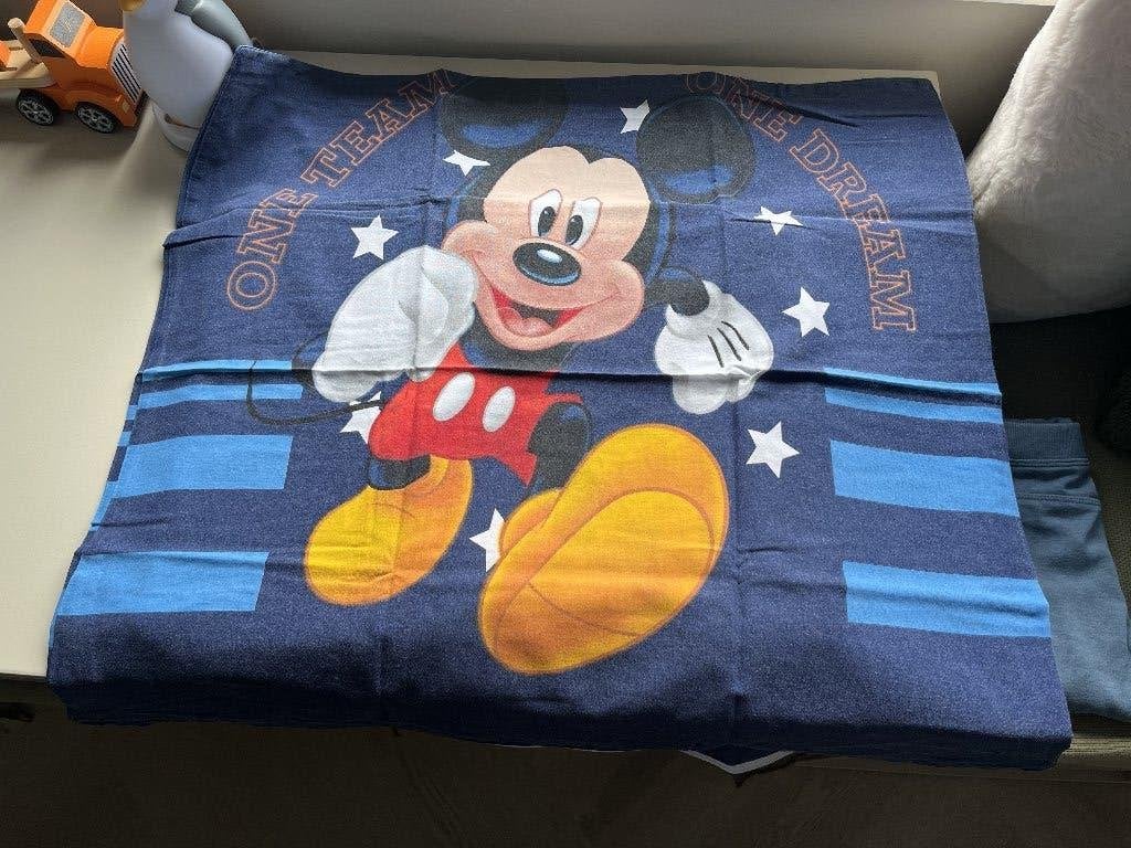 Dekbedovertrek en krukje Mickey Mouse, Ophalen of Verzenden, Mickey Mouse, Zo goed als nieuw, Overige typen