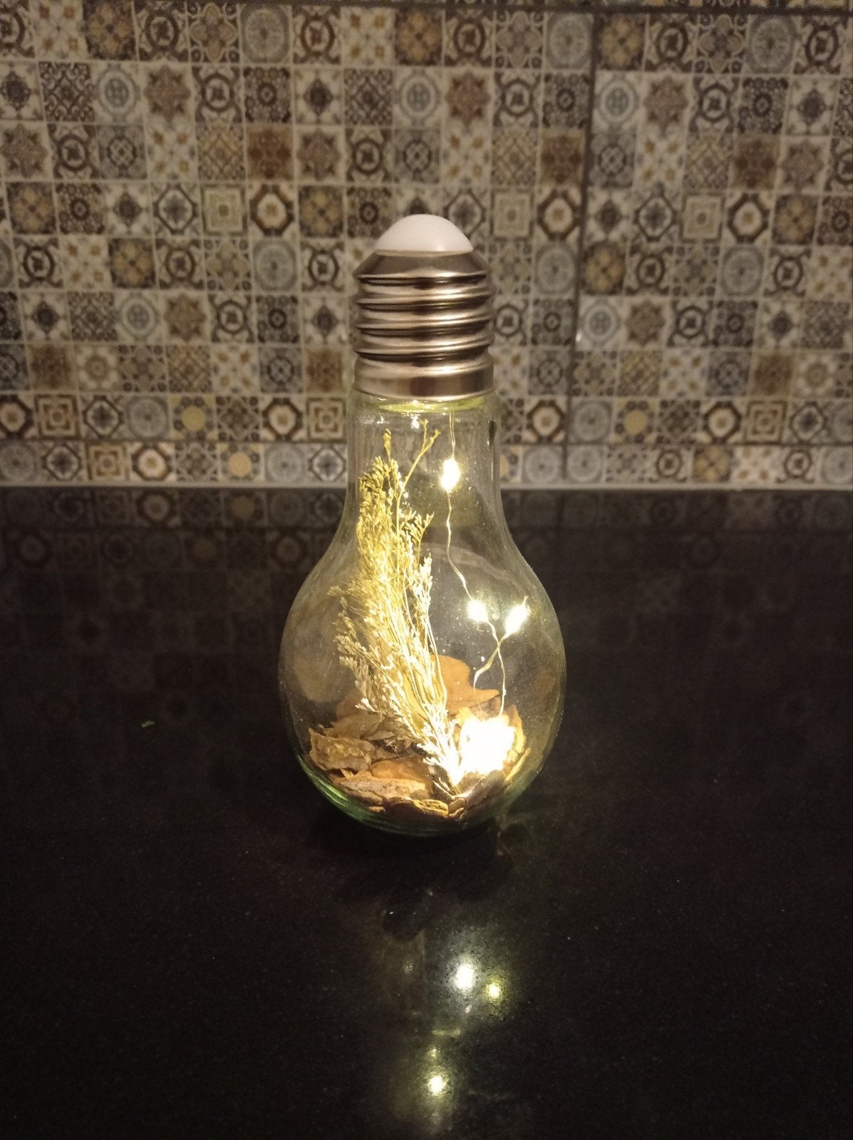 Decoratieve gloeilamp met droogbloemen en LED-licht, Meerkleurig, Ophalen of Verzenden, Zo goed als nieuw, Modern