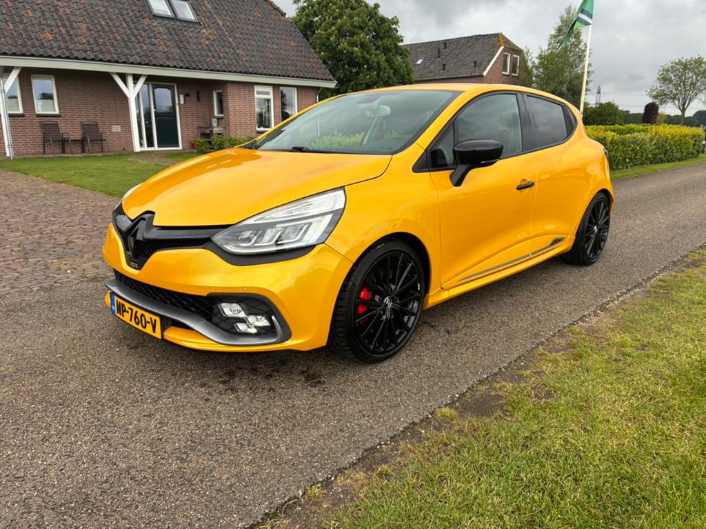 Renault Clio 1.6 RS Trophy 162KW 5-DRS AUT 2017 Geel, Auto's, Renault, 1618 cc, Zwart, 4 cilinders, Particulier