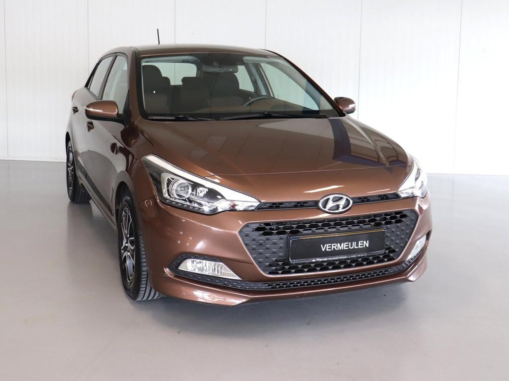 Hyundai I20 1.2 HP i-Motion Comfort, Euro 6, 4 cilinders, Bruin, Origineel Nederlands