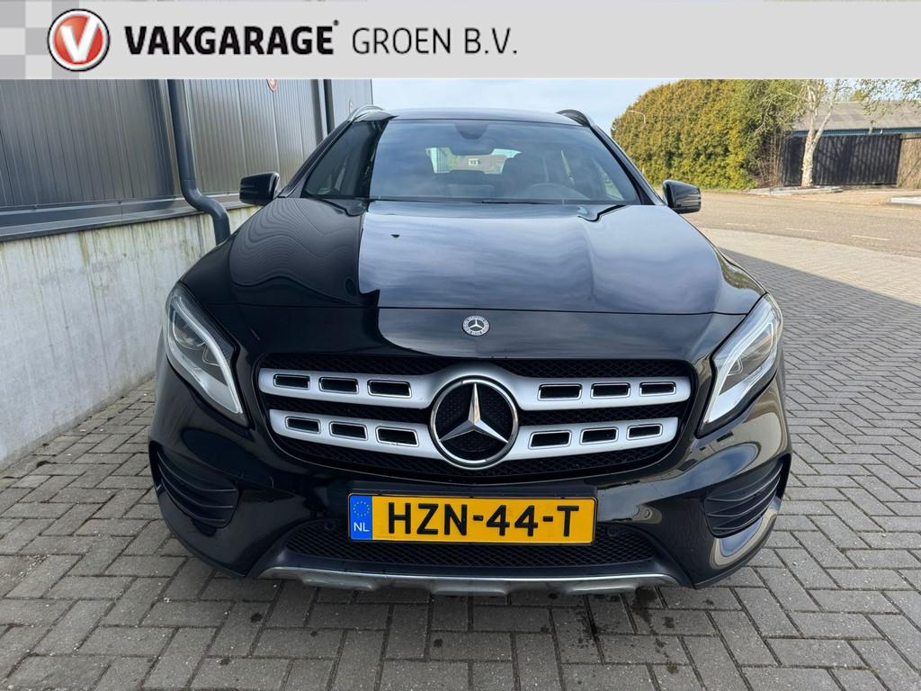 Mercedes-Benz GLA-klasse 180 Business Solution AMG Upgrade E, Auto's, Mercedes-Benz, Gebruikt, 4 cilinders, 700 kg, Leder en Stof
