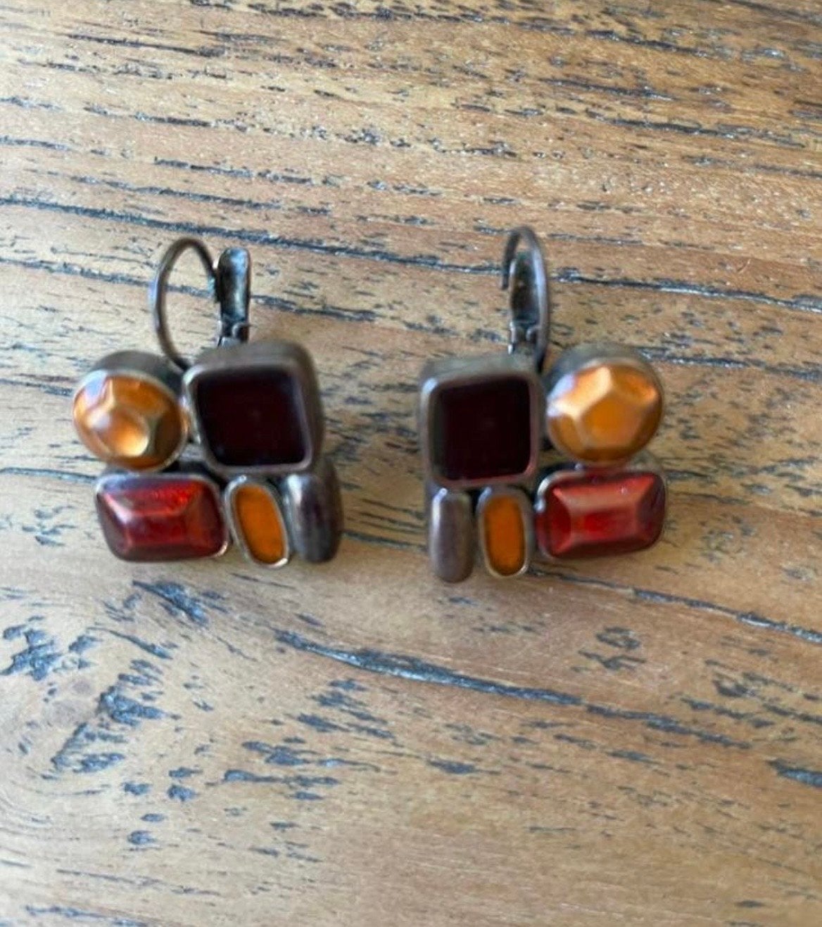 Oorbellen met oranje en bruine stenen, Sieraden, Tassen en Uiterlijk, Oorbellen, Overige materialen, Oranje, Ophalen of Verzenden
