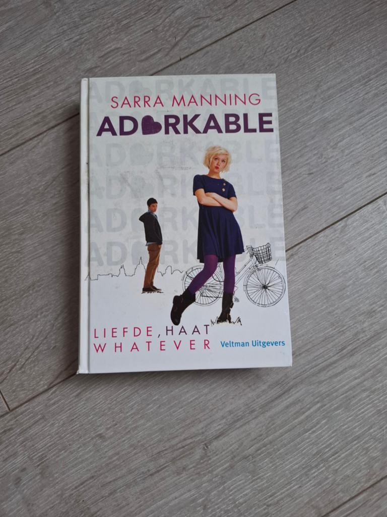 Adorkable - Sara Manning, Ophalen of Verzenden, Zo goed als nieuw, Sara Manning