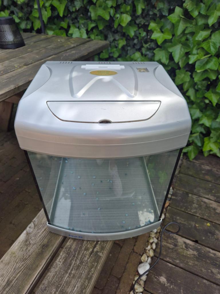 Aquarium 40 liter met pomp, Ophalen, Gebruikt, Leeg aquarium