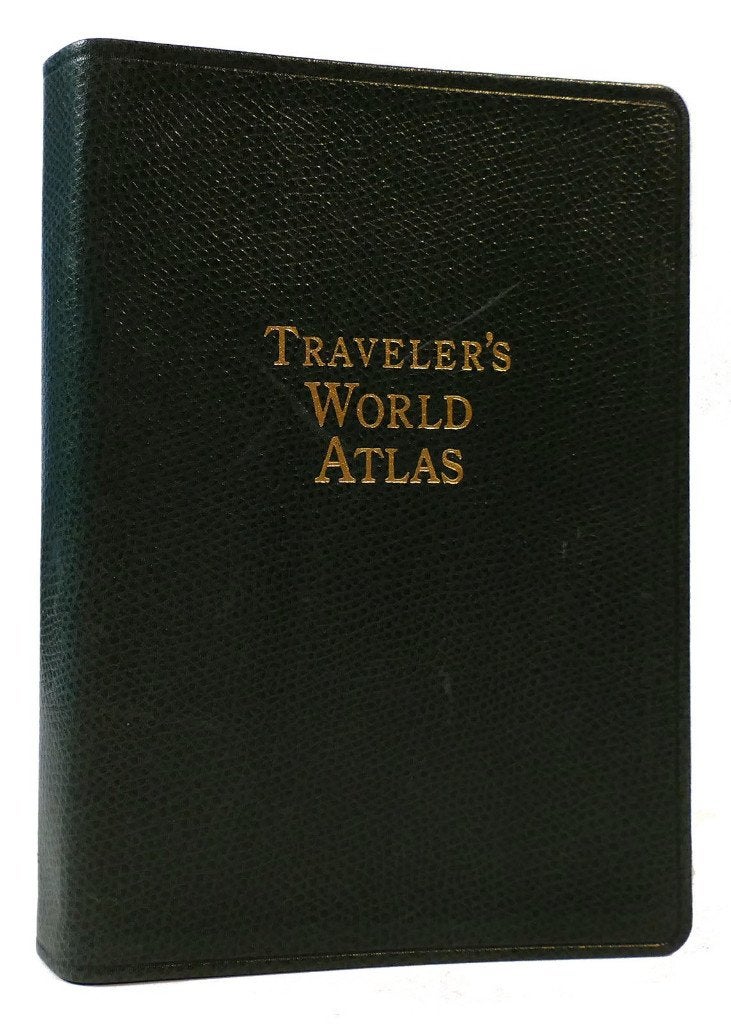 THE TRAVELER'S WORLD ATLAS  A Geographic Handbook, Boeken, Overige atlassen, Ophalen of Verzenden, Zo goed als nieuw, 1800 tot 2000