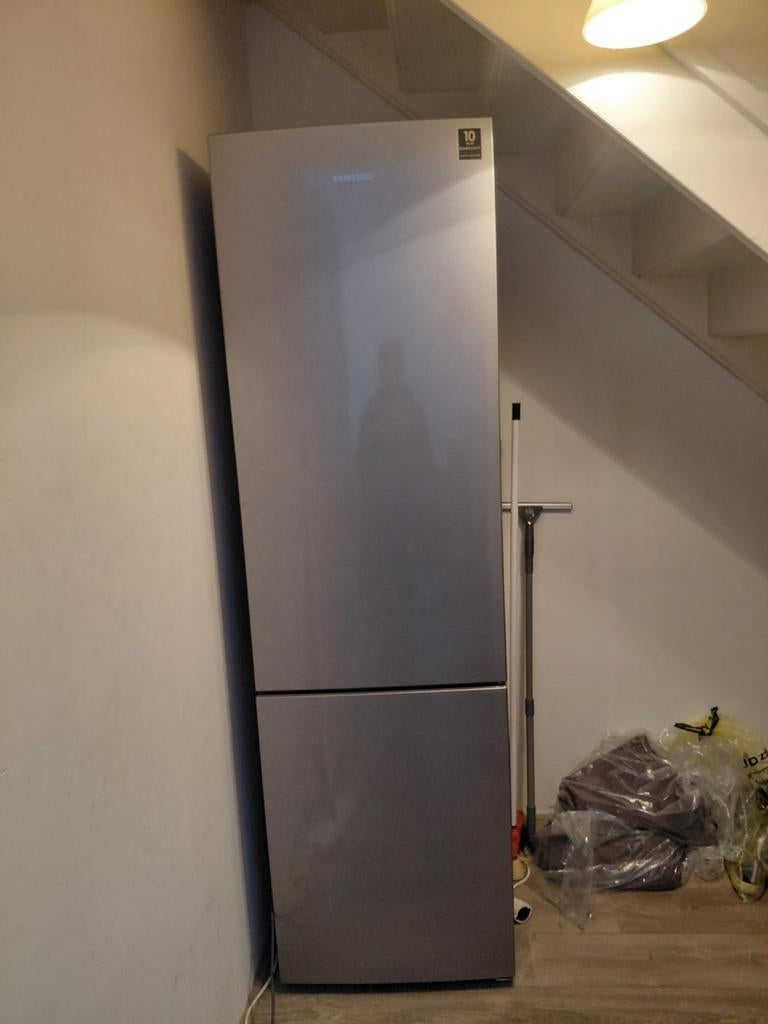 Zo goed als nieuwe Samsung koelkast met vriesvak, Witgoed en Apparatuur, 200 liter of meer, 60 cm of meer, Zo goed als nieuw, Met vriesvak