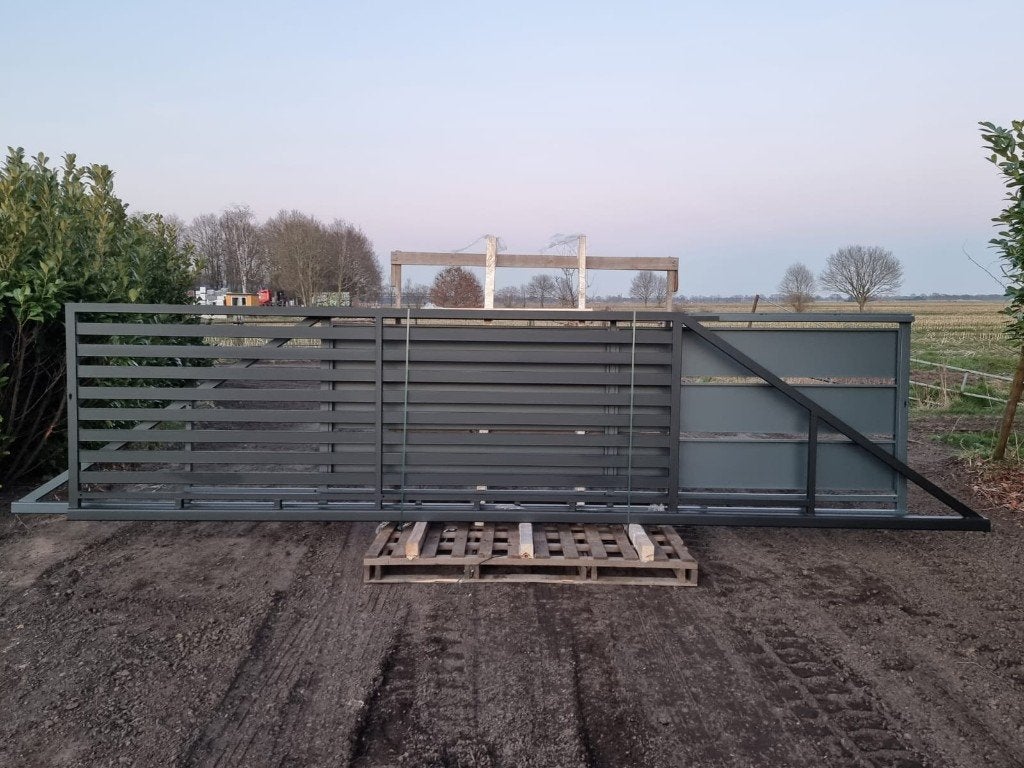 Nieuwe moderne schuifpoort 'Darwin' in 4m en 5m compleet!, Met poort, Nieuw, IJzer, Spijlenhekwerk