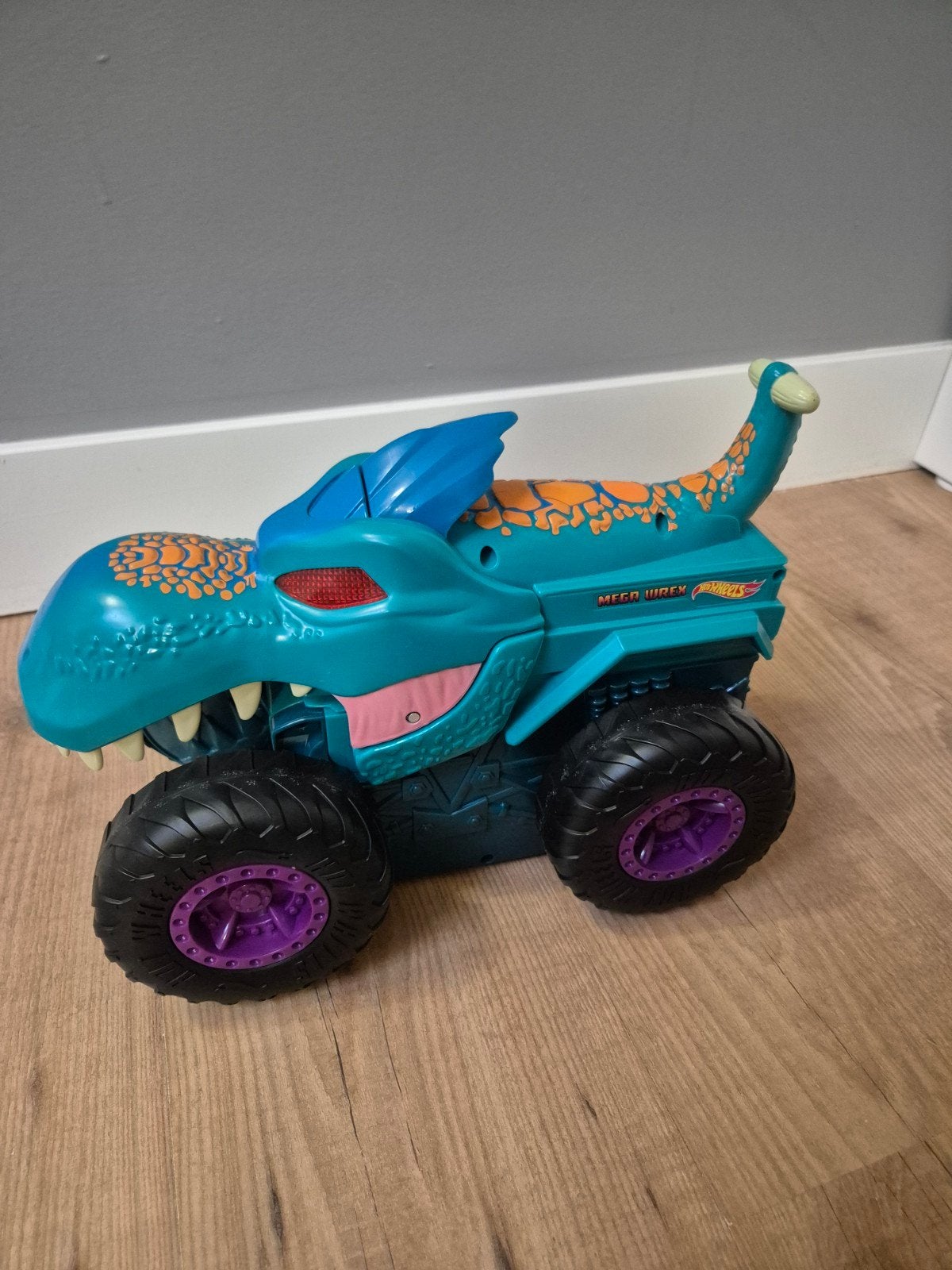 Hot Wheels Mega Wrex Monster Truck, Ophalen, Zo goed als nieuw