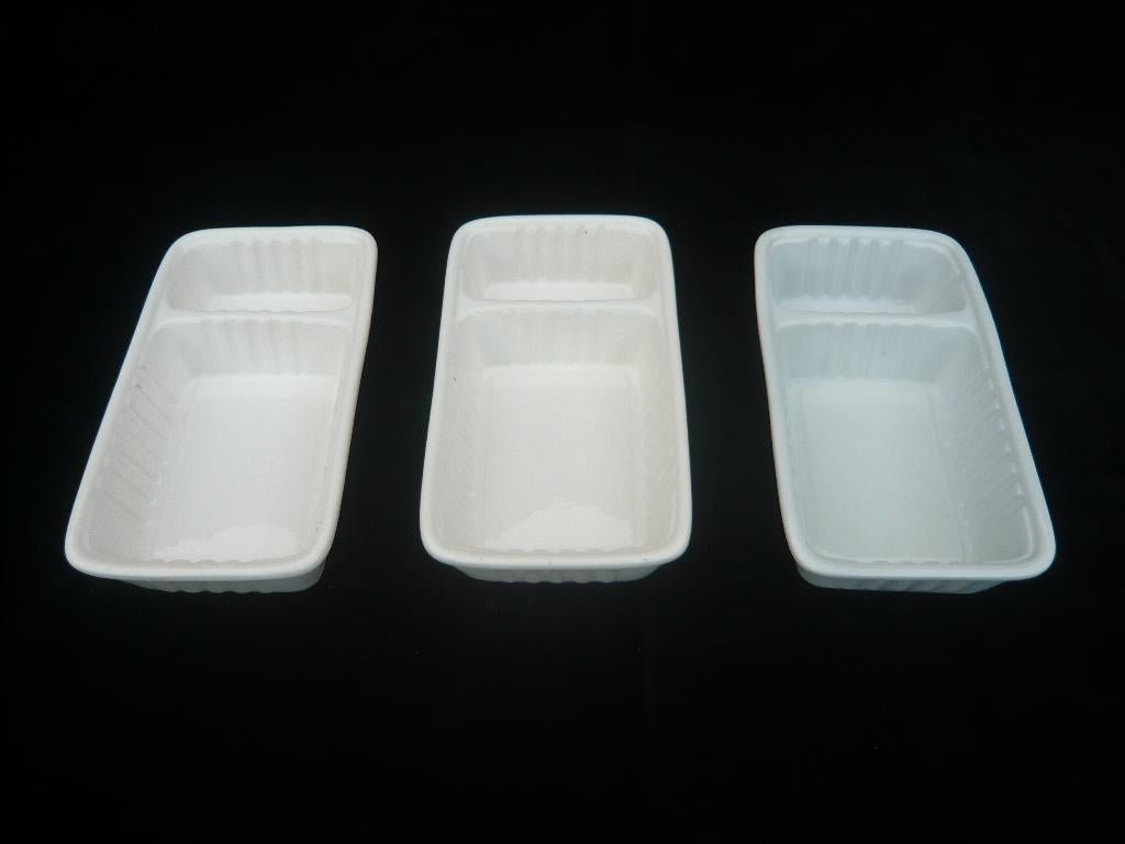 Frietbakjes porselein/keramiek met sausbakje, Huis en Inrichting, Overige typen, Ophalen of Verzenden, Zo goed als nieuw, Steen/keramiek