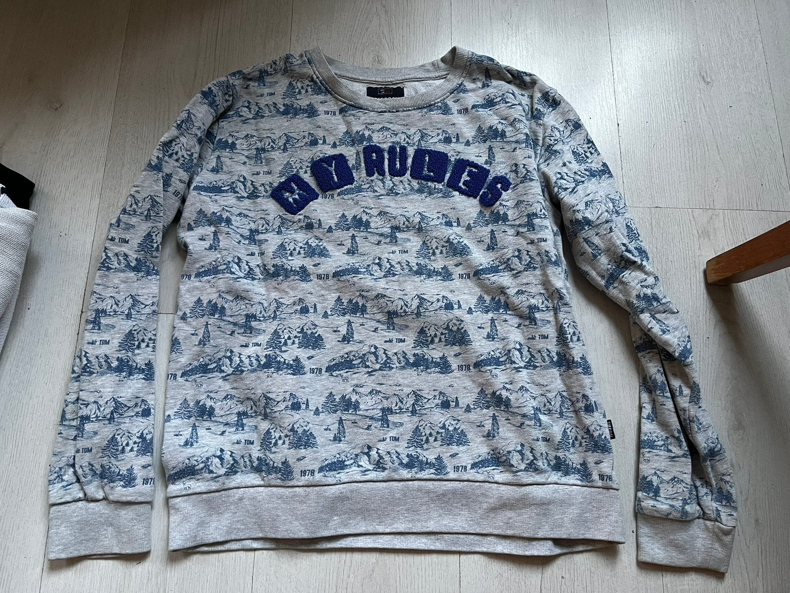trui maat 152, Kinderen en Baby's, Ophalen of Verzenden, Zo goed als nieuw, Jongen, Trui of Vest