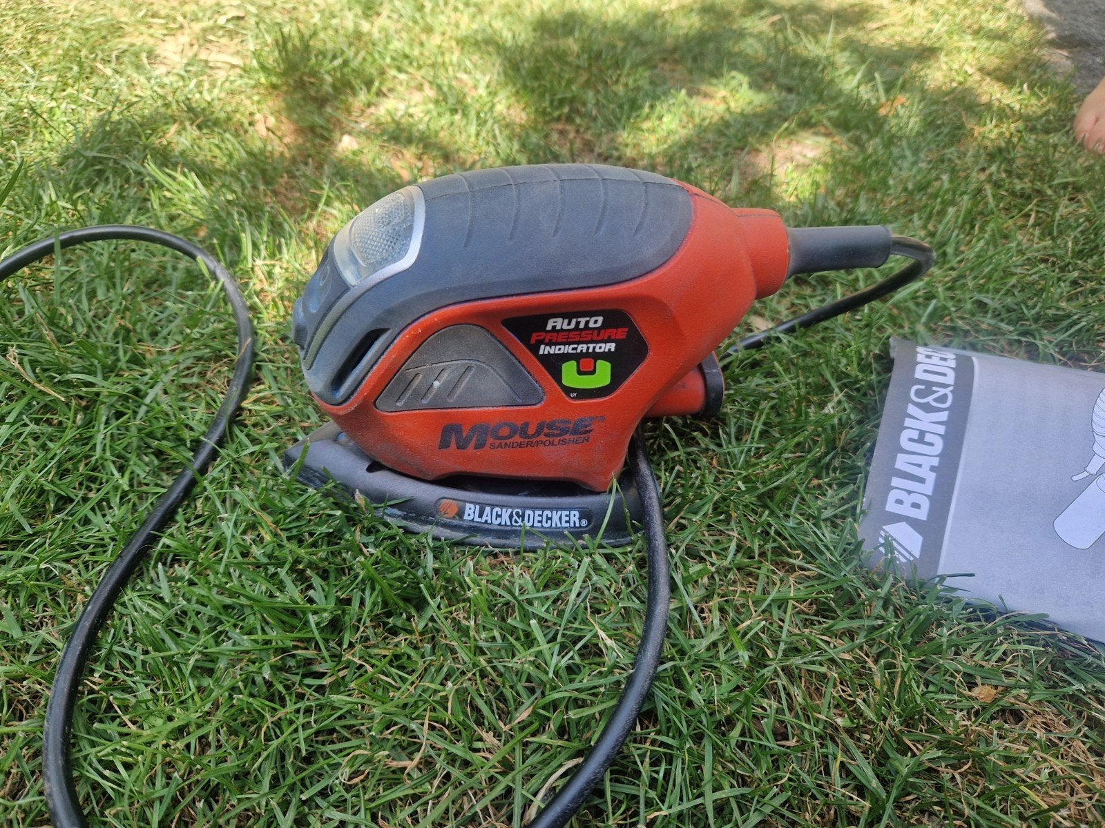 Black & Decker Mouse schuurmachine met accessoires, Ophalen