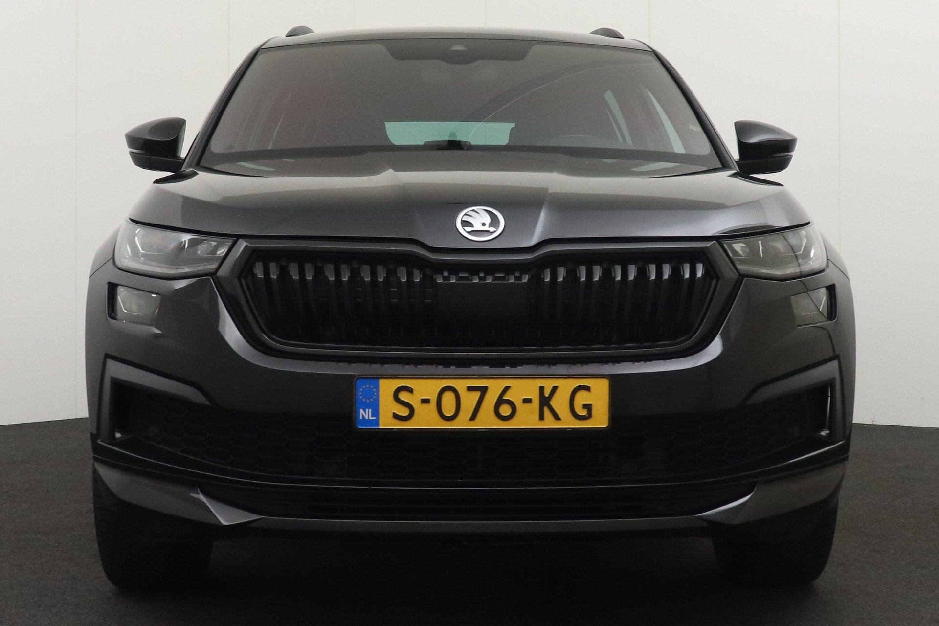 Skoda Kodiaq 1.5 TSI Sportline Business 7p. Elekt.Trekhaak M, Dealer onderhouden, 4 cilinders, 150 pk, 7 stoelen