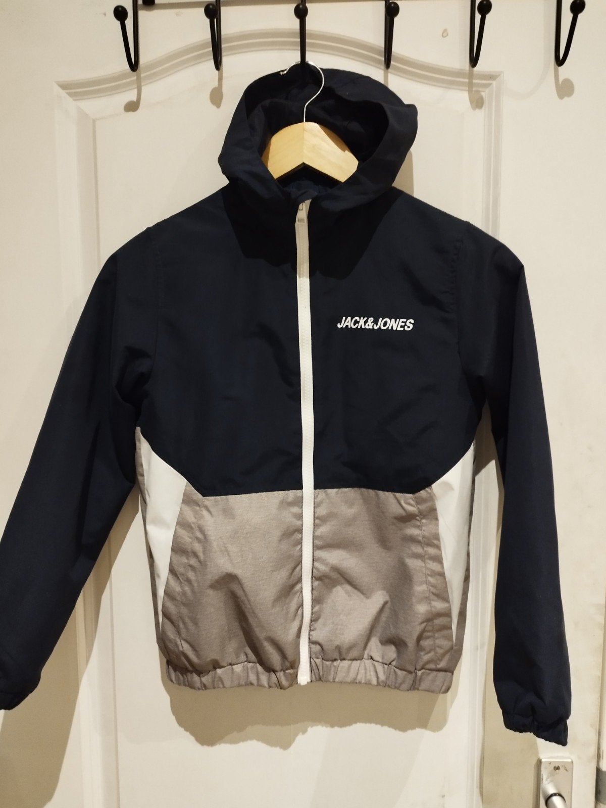 Jack & Jones jongens jas maat 140 (EU) nette staat, Kinderen en Baby's, Kinderkleding | Maat 140, Ophalen of Verzenden, Zo goed als nieuw