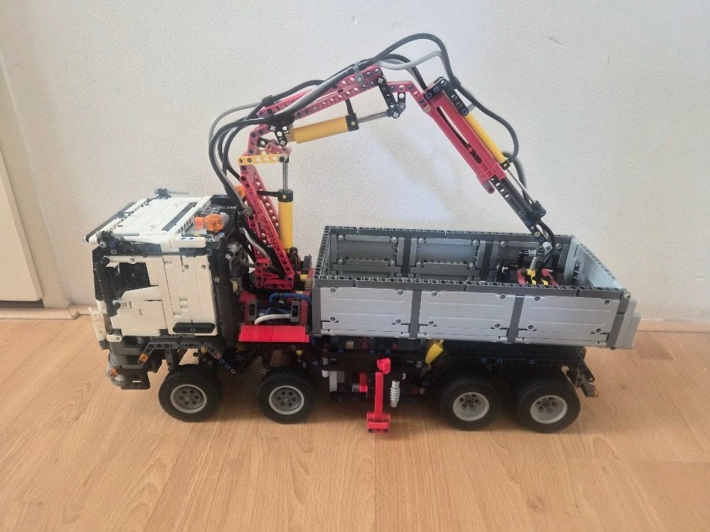 Lego Technic 42043 Mercedes-Benz Arocs 3245
